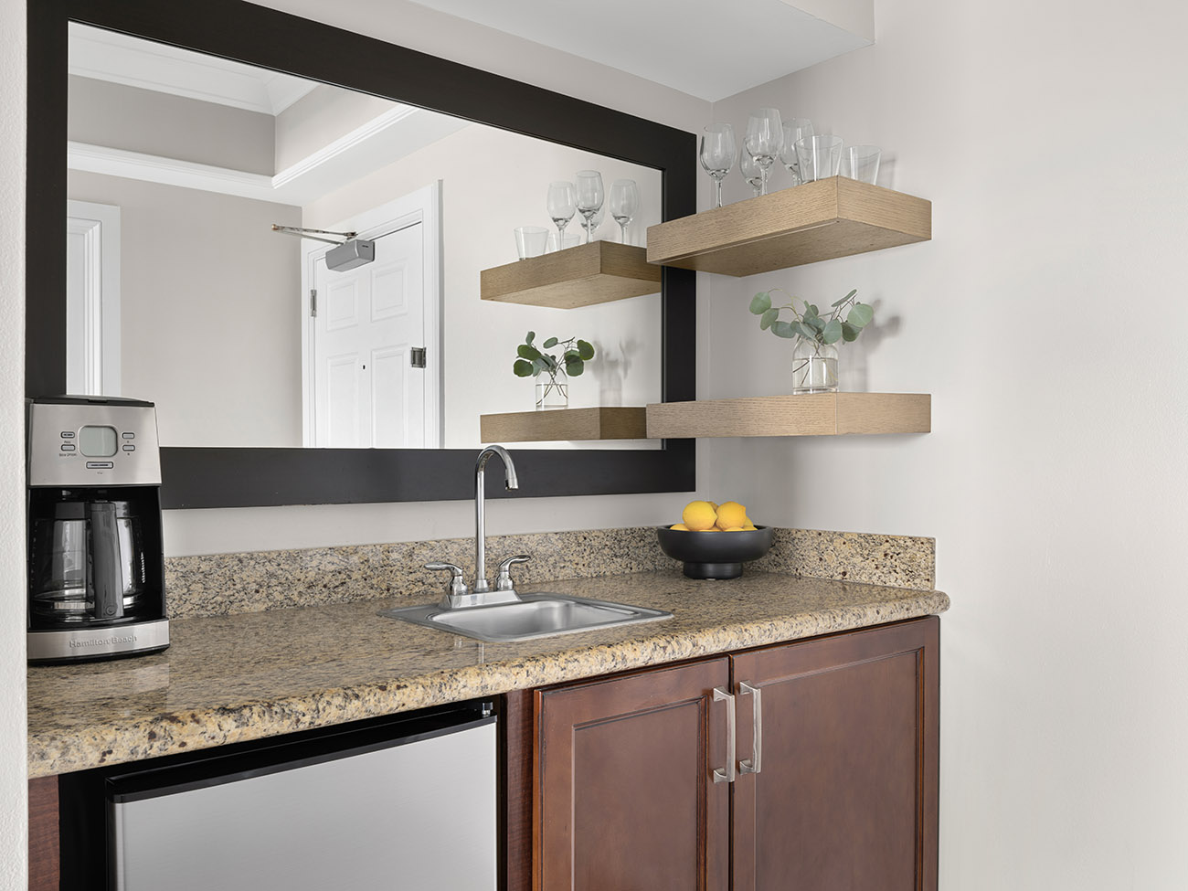Guest Kitchenette